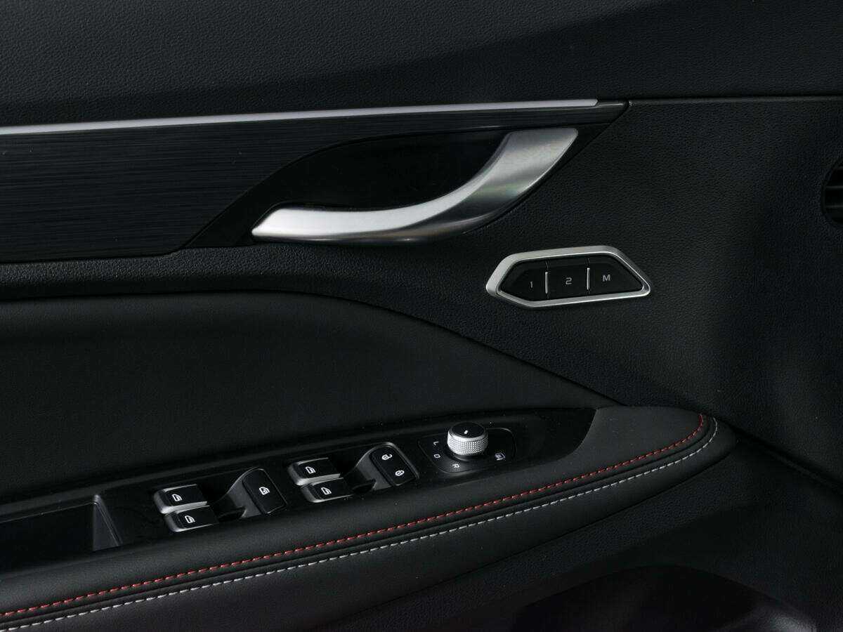 Geely Tugella с пробегом — 2022 год. Фото: #15