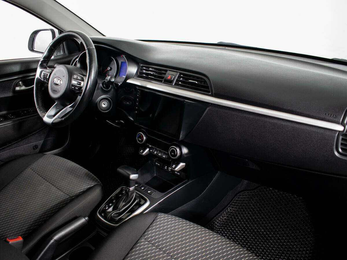 Kia Rio с пробегом — 2020 год. Фото: #8