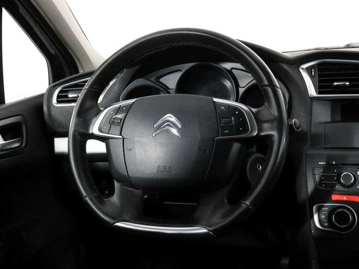 Citroen C4 с пробегом — 2013 год. Фото: #10
