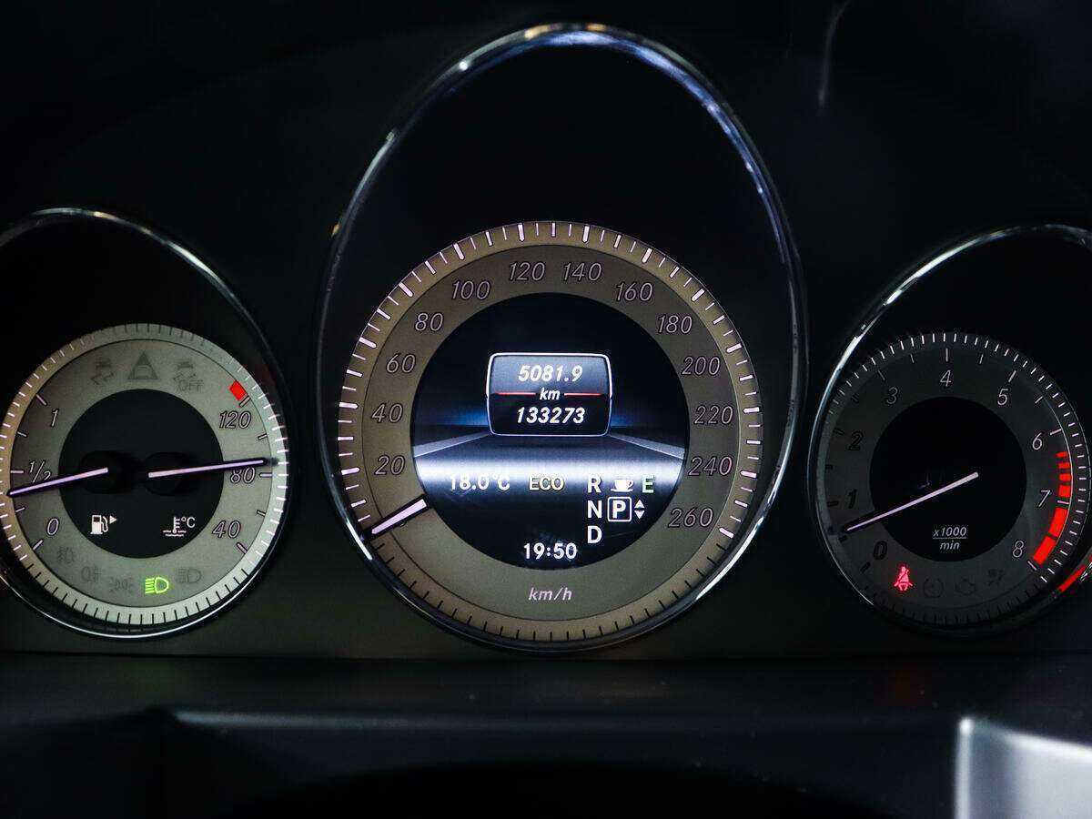 Mercedes-Benz GLK-Класс с пробегом — 2012 год. Фото: #10