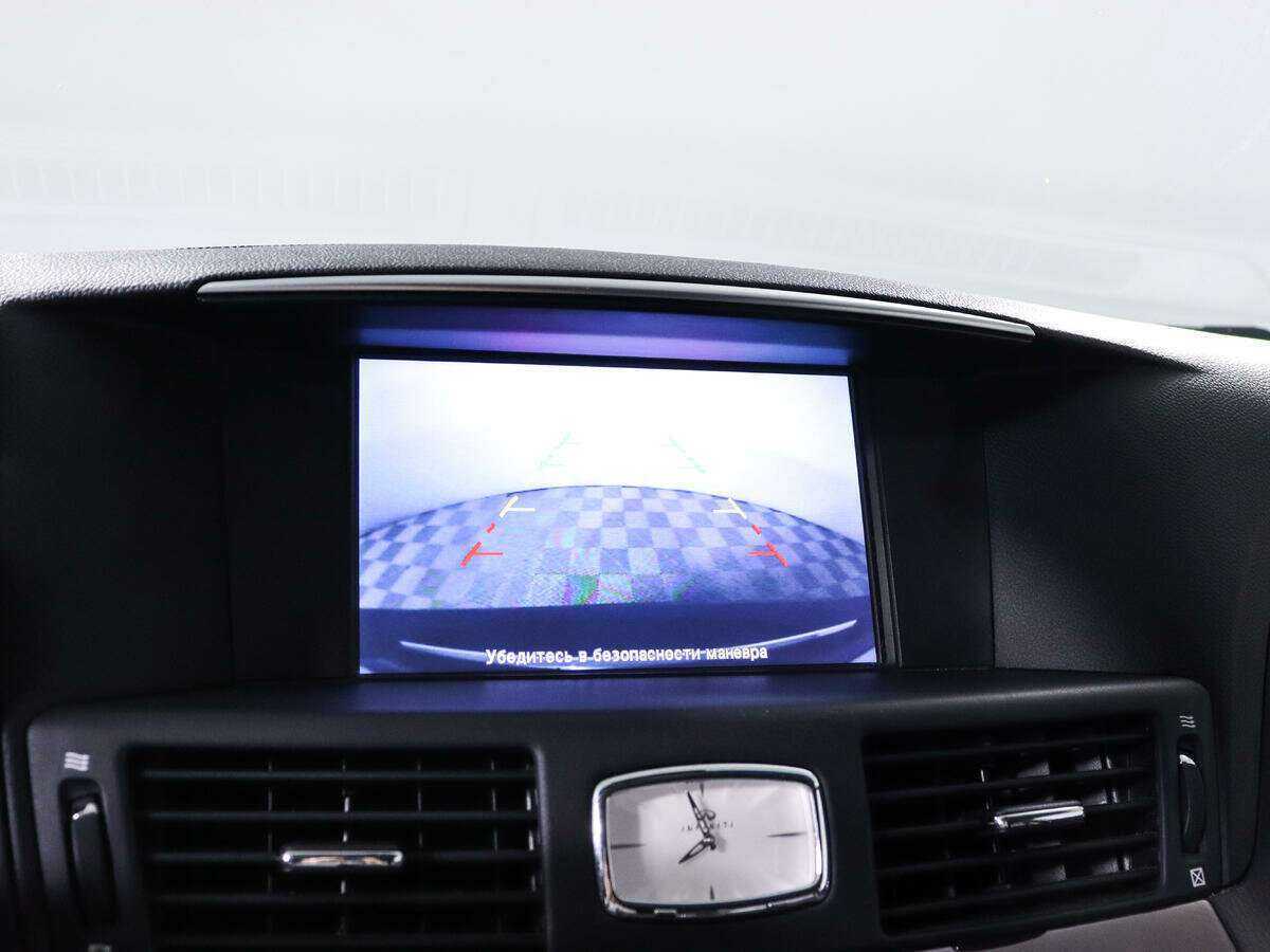 Infiniti Q70 с пробегом — 2014 год. Фото: #11