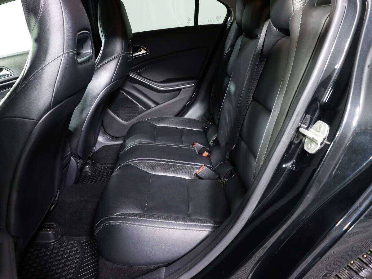 Mercedes-Benz A-Класс с пробегом — 2013 год. Фото: #8