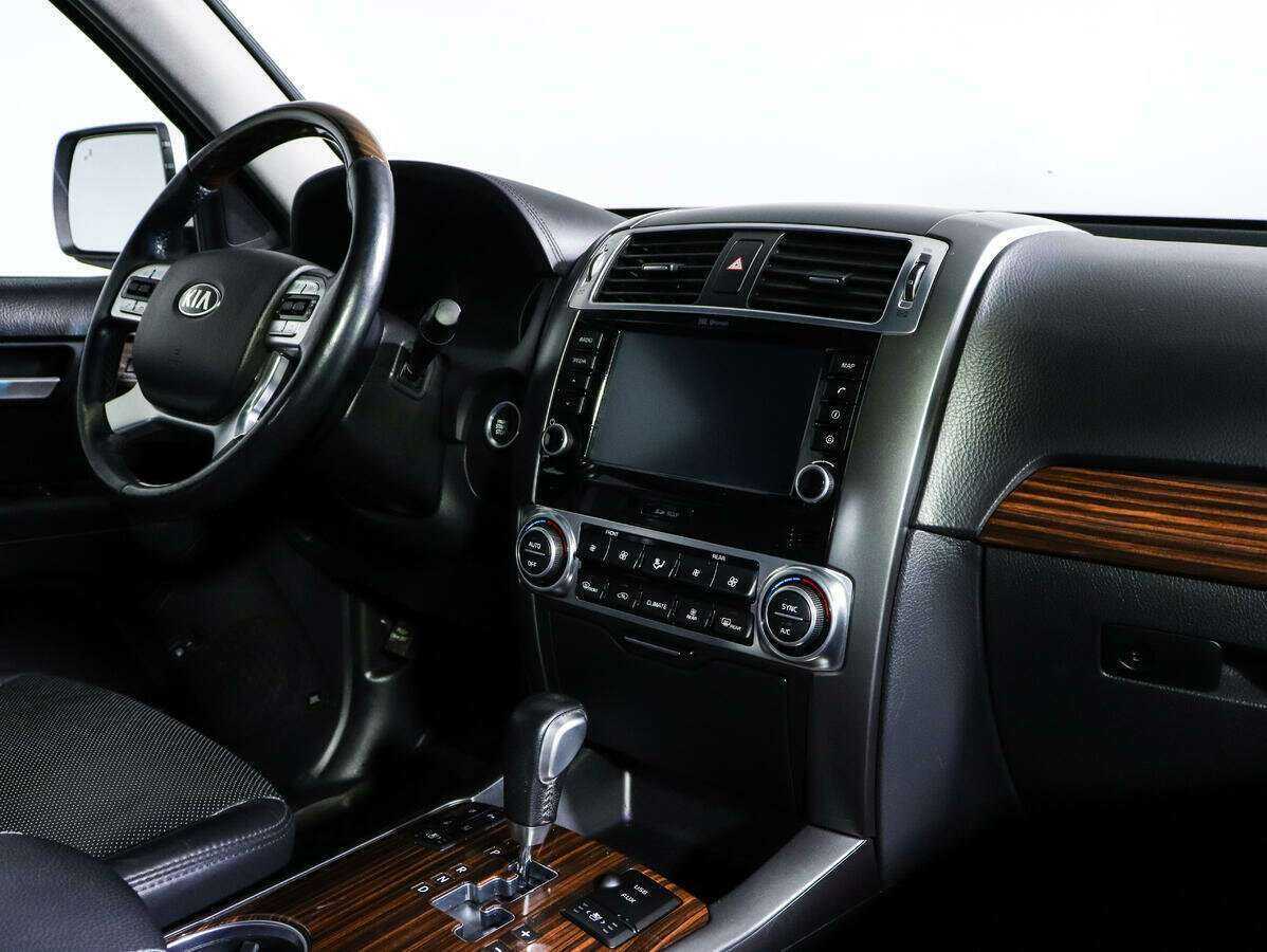 Kia Mohave с пробегом — 2017 год. Фото: #8