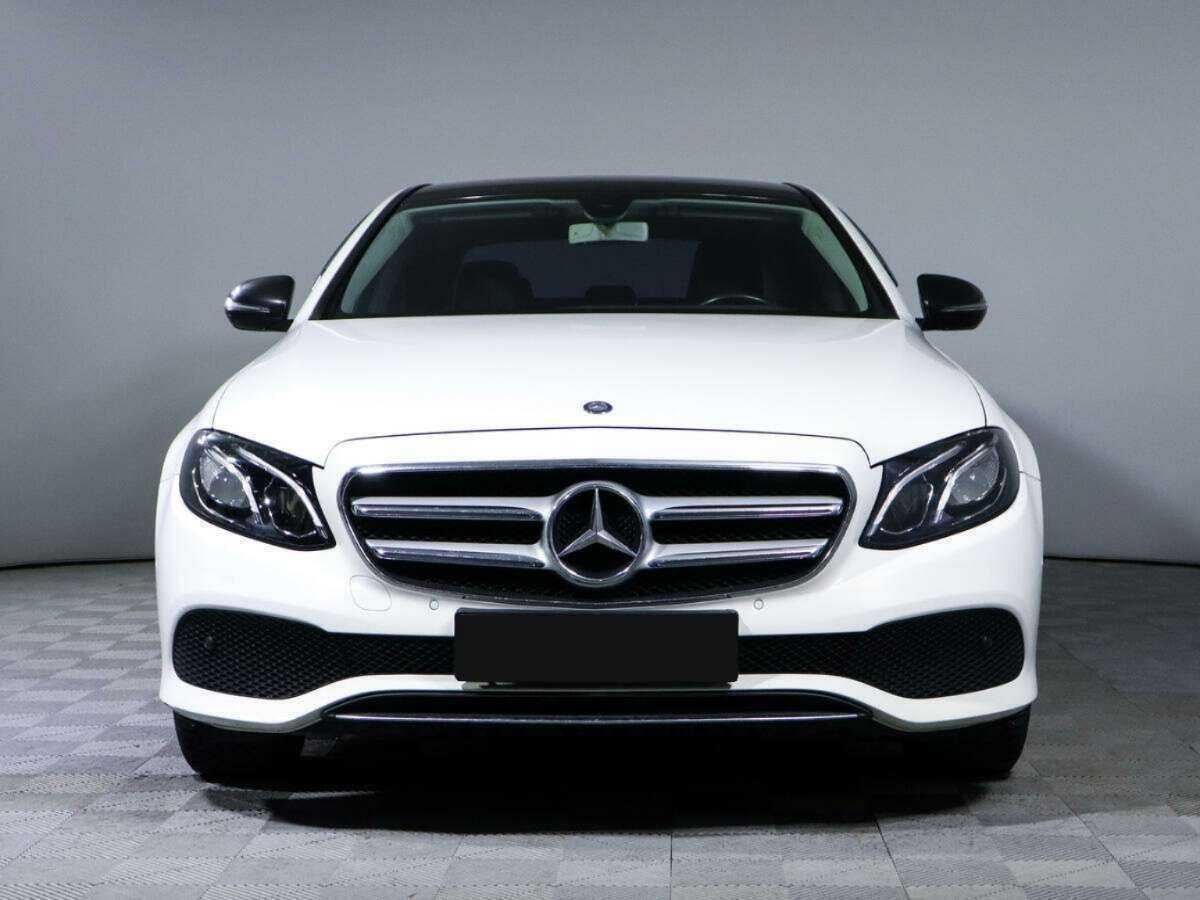 Mercedes-Benz E-Класс с пробегом — 2016 год. Фото: #1