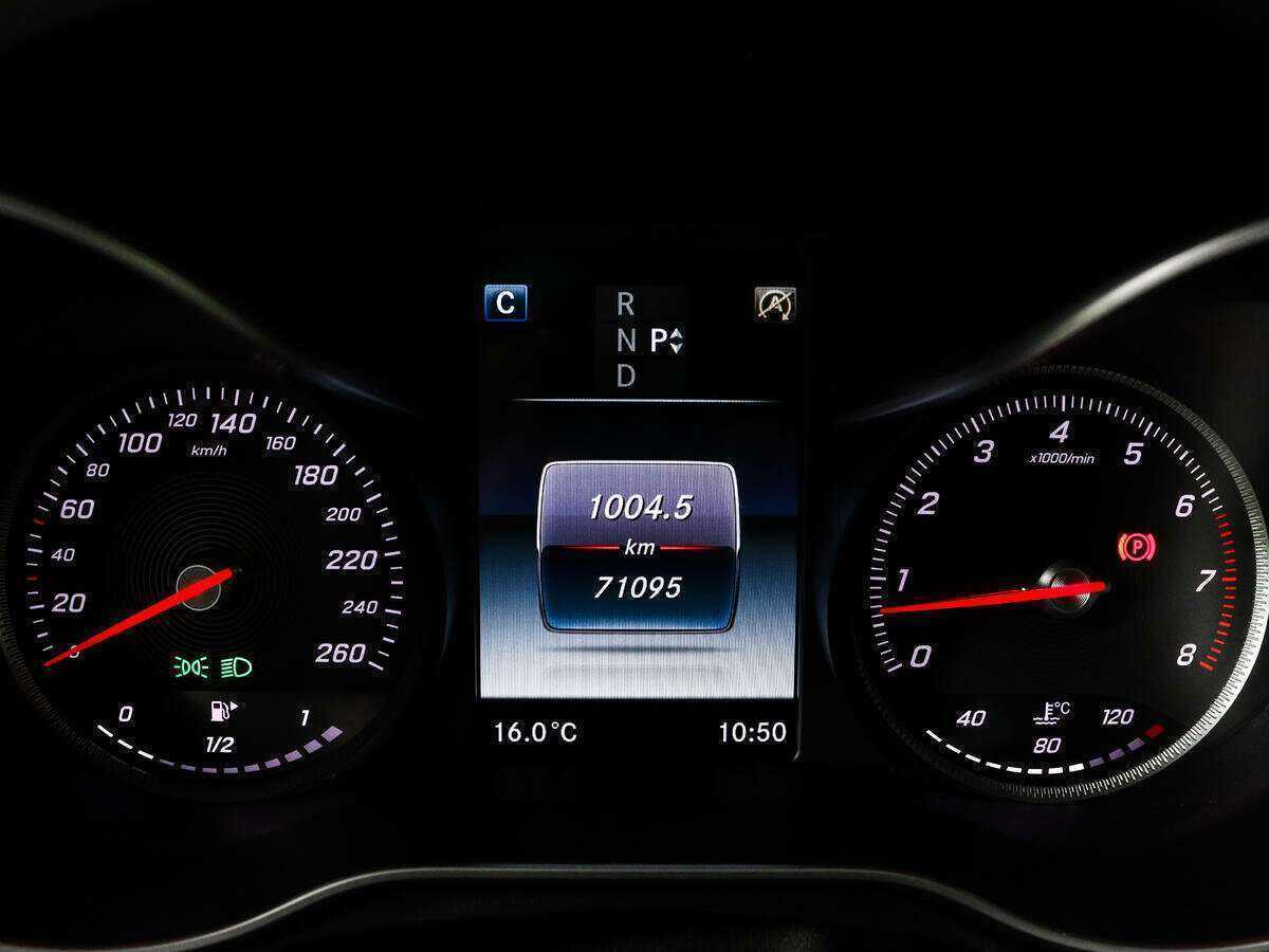 Mercedes-Benz C-Класс с пробегом — 2015 год. Фото: #8