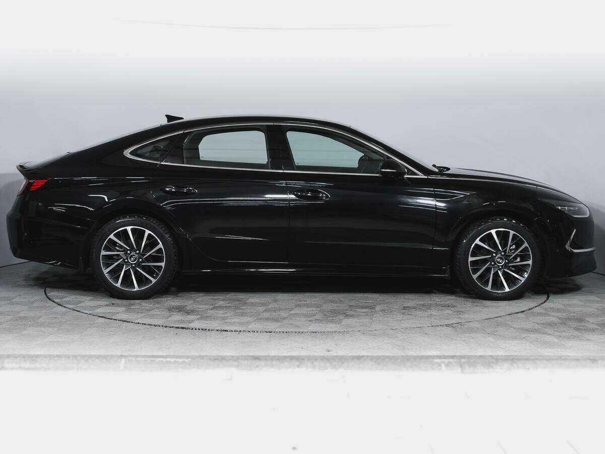 Hyundai Sonata с пробегом — 2021 год. Фото: #3