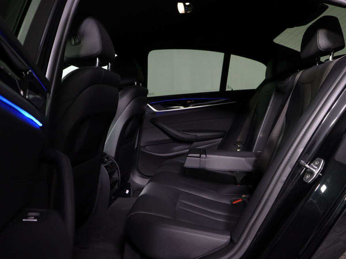 BMW 5 серии с пробегом — 2017 год. Фото: #9