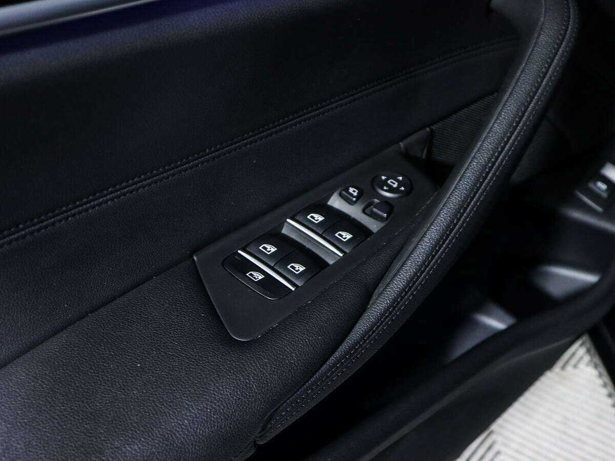 BMW 5 серии с пробегом — 2017 год. Фото: #16