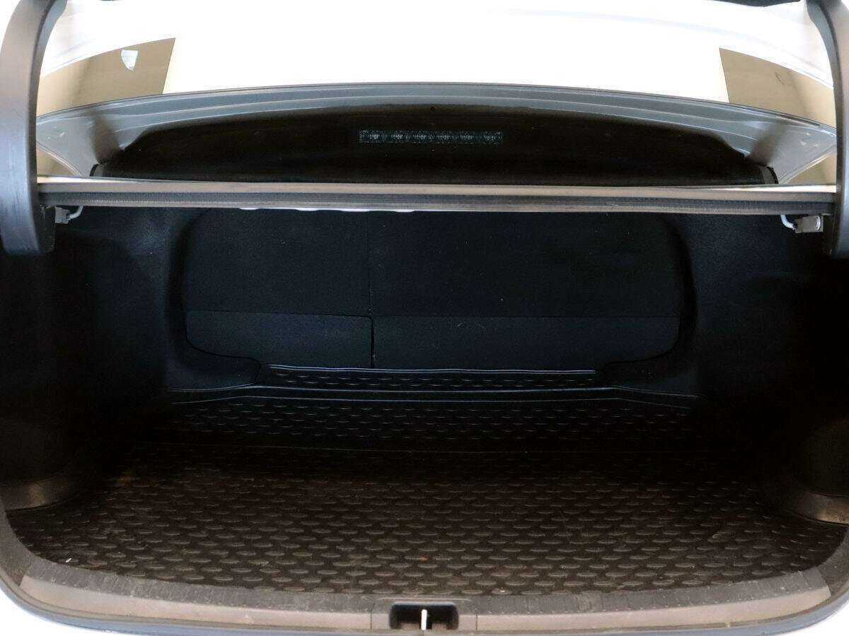 Toyota Corolla с пробегом — 2019 год. Фото: #9