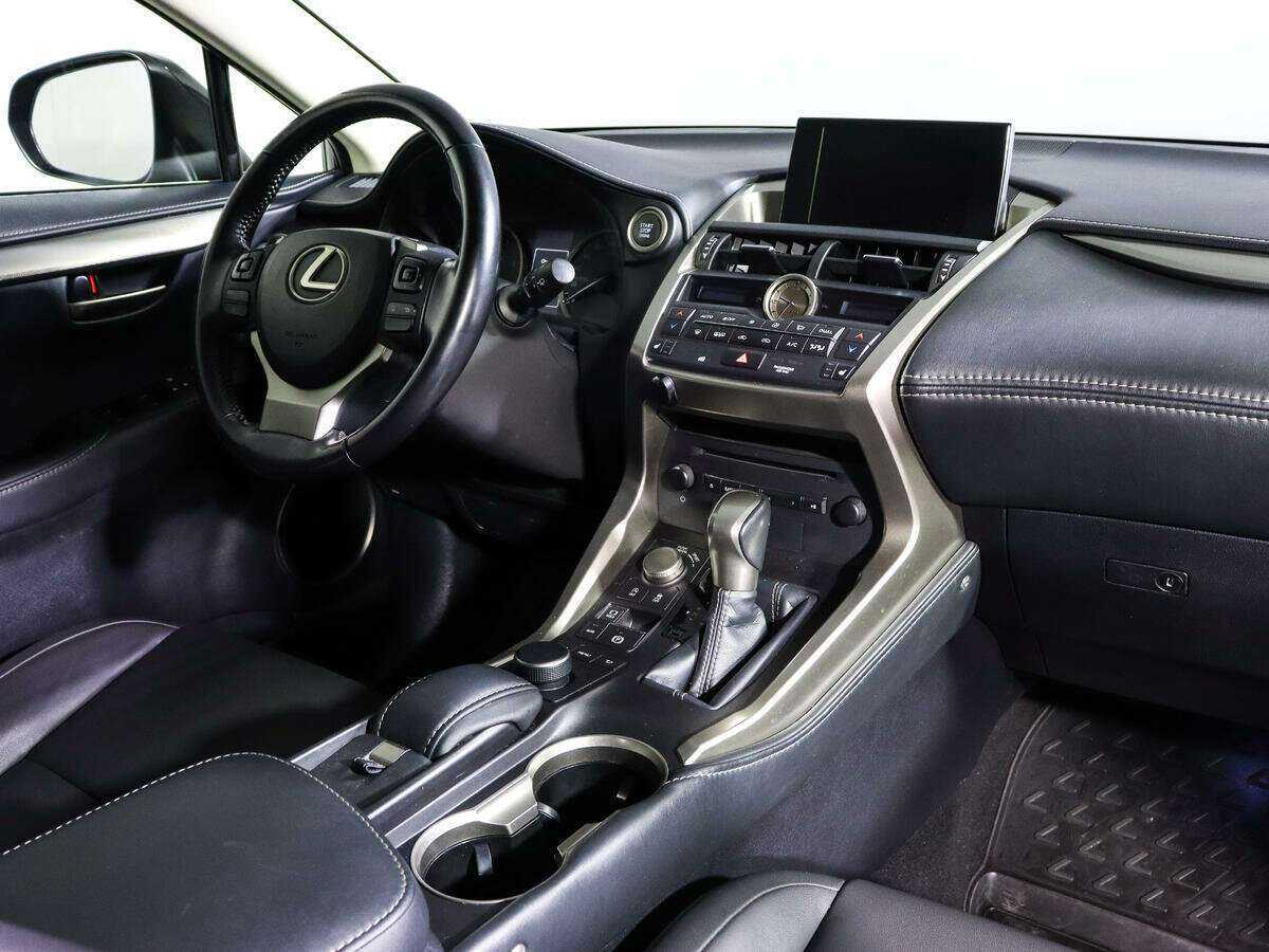 Lexus NX с пробегом — 2017 год. Фото: #6