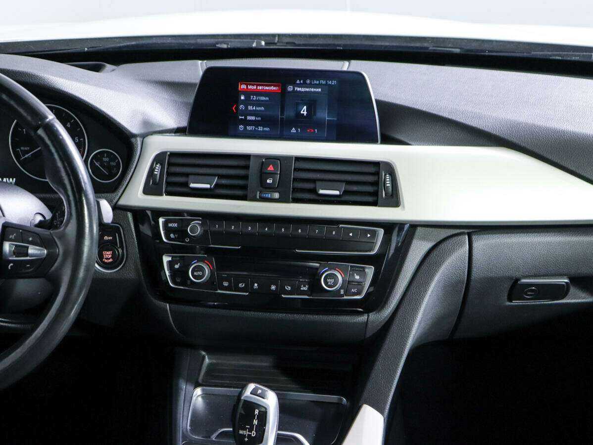 BMW 3 серии с пробегом — 2019 год. Фото: #9