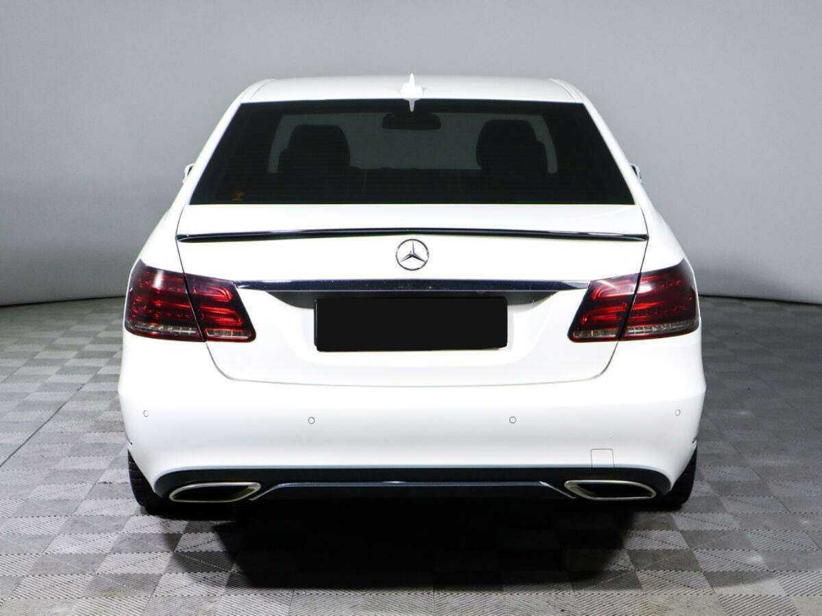 Mercedes-Benz E-Класс с пробегом — 2015 год. Фото: #5