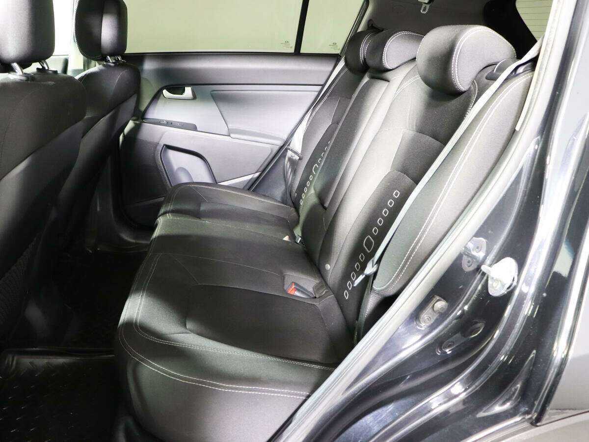 Kia Sportage с пробегом — 2015 год. Фото: #9