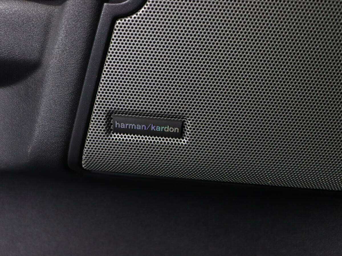 Land Rover Discovery с пробегом — 2013 год. Фото: #18