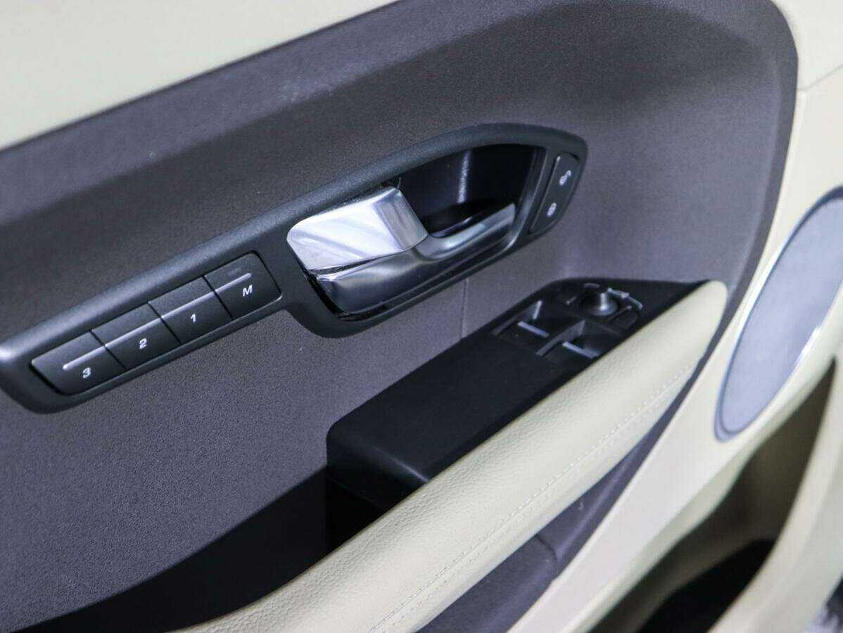 Land Rover Range Rover Evoque с пробегом — 2012 год. Фото: #18