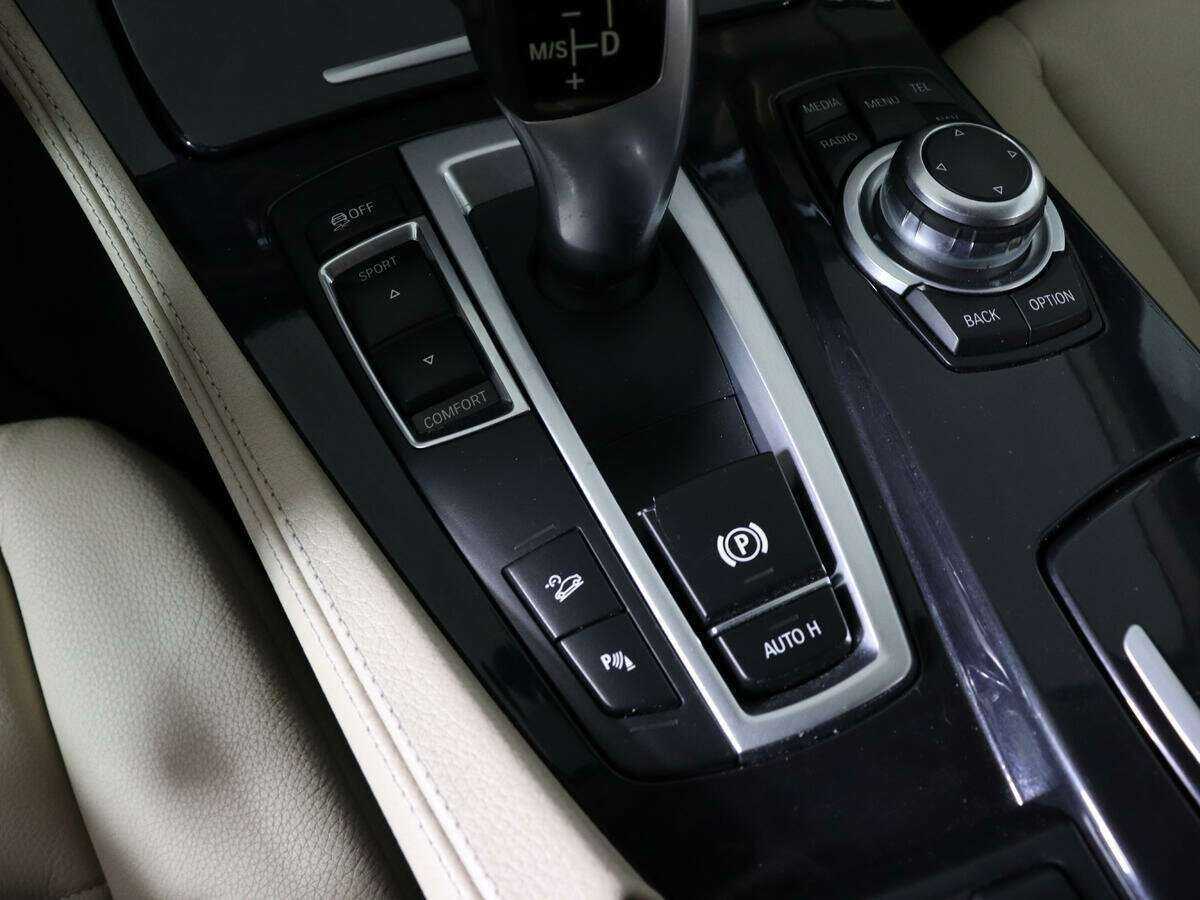 BMW 5 серии с пробегом — 2012 год. Фото: #17