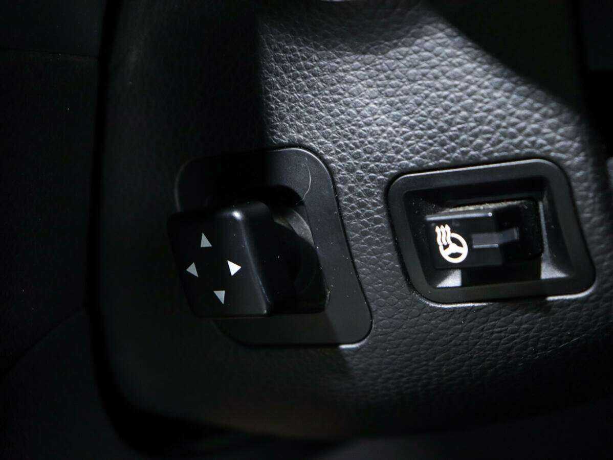 Hyundai Equus с пробегом — 2014 год. Фото: #25