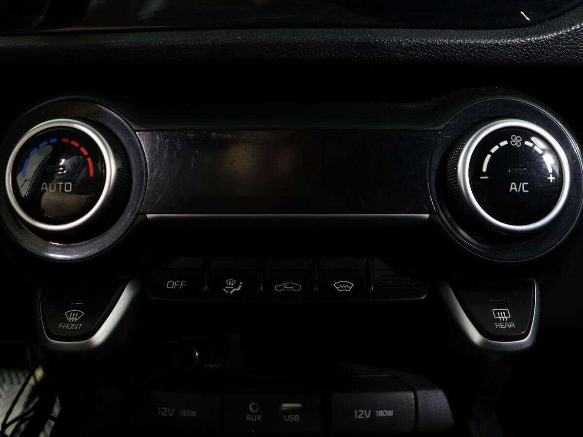 Kia Rio с пробегом — 2018 год. Фото: #20