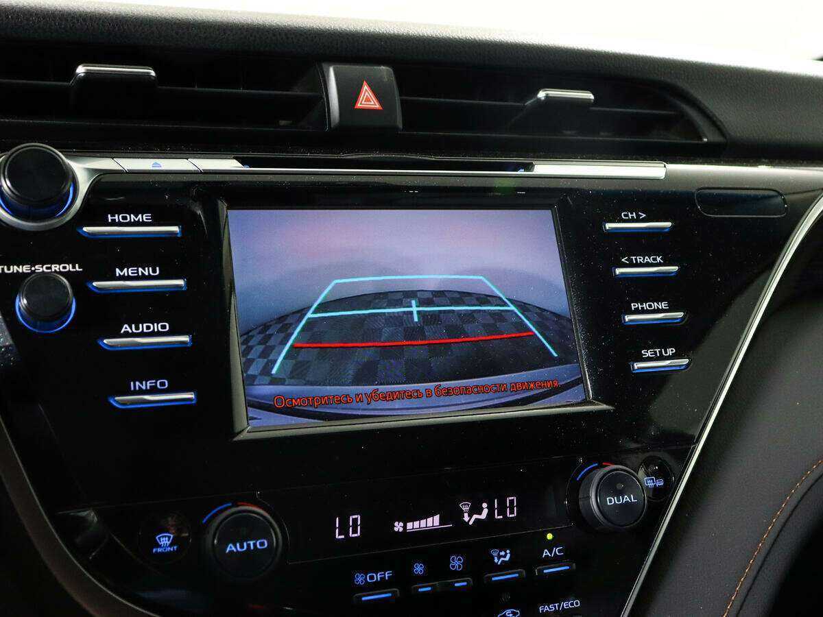 Toyota Camry с пробегом — 2020 год. Фото: #14