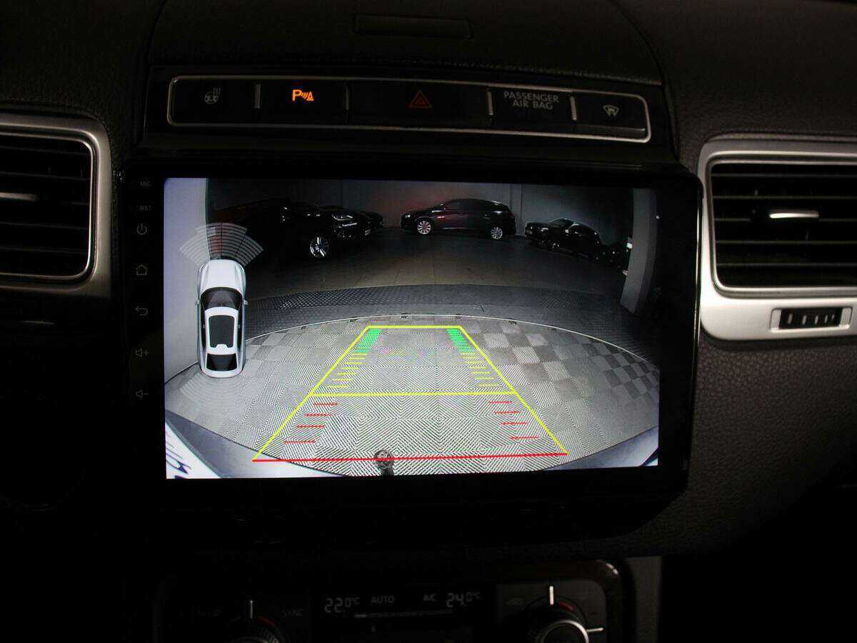 Volkswagen Touareg с пробегом — 2015 год. Фото: #27