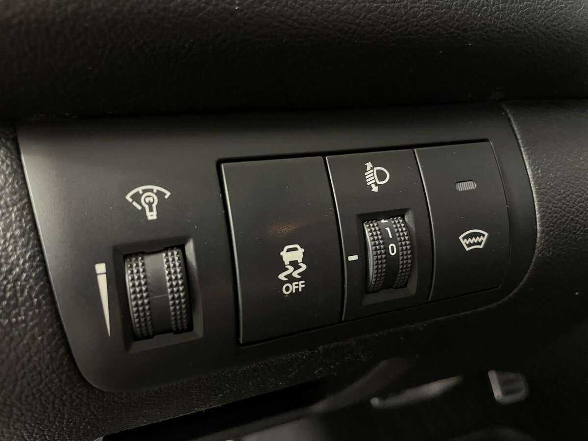 Kia Cerato с пробегом — 2012 год. Фото: #7