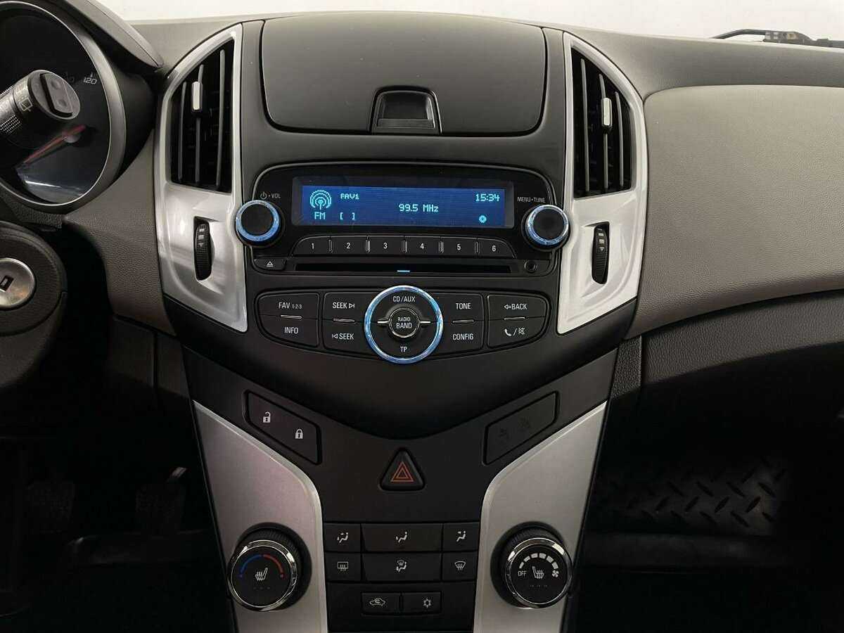 Chevrolet Cruze с пробегом — 2014 год. Фото: #10