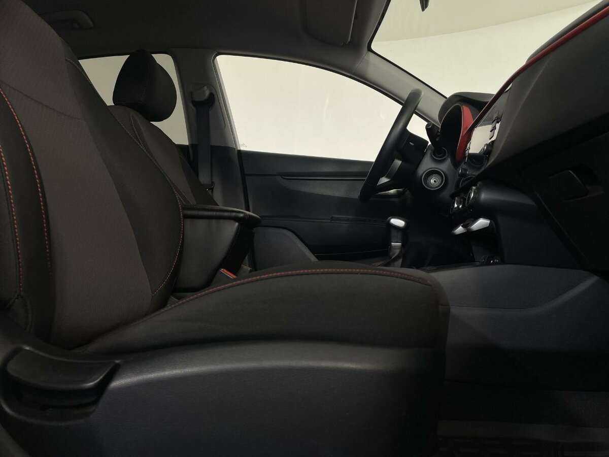 Kia Rio с пробегом — 2021 год. Фото: #13