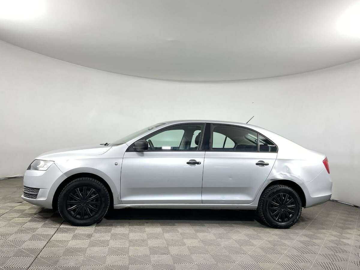 Skoda Rapid с пробегом — 2016 год. Фото: #3