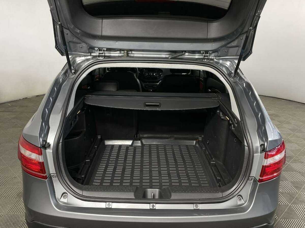 Lada (ВАЗ) Vesta с пробегом — 2019 год. Фото: #16