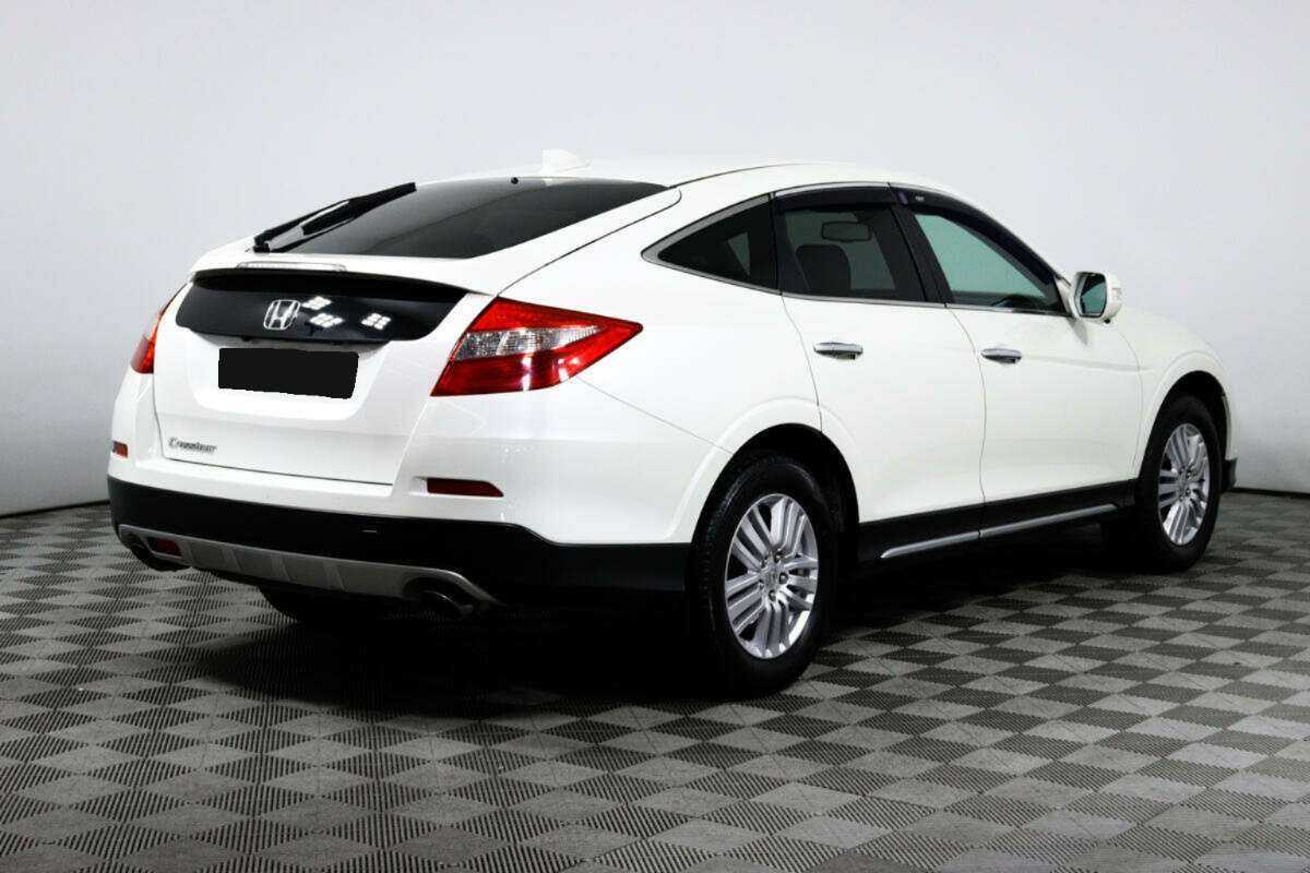 Honda Crosstour с пробегом — 2014 год. Фото: #4