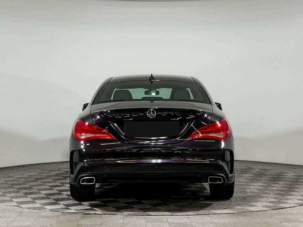 Mercedes-Benz CLA с пробегом — 2013 год. Фото: #4