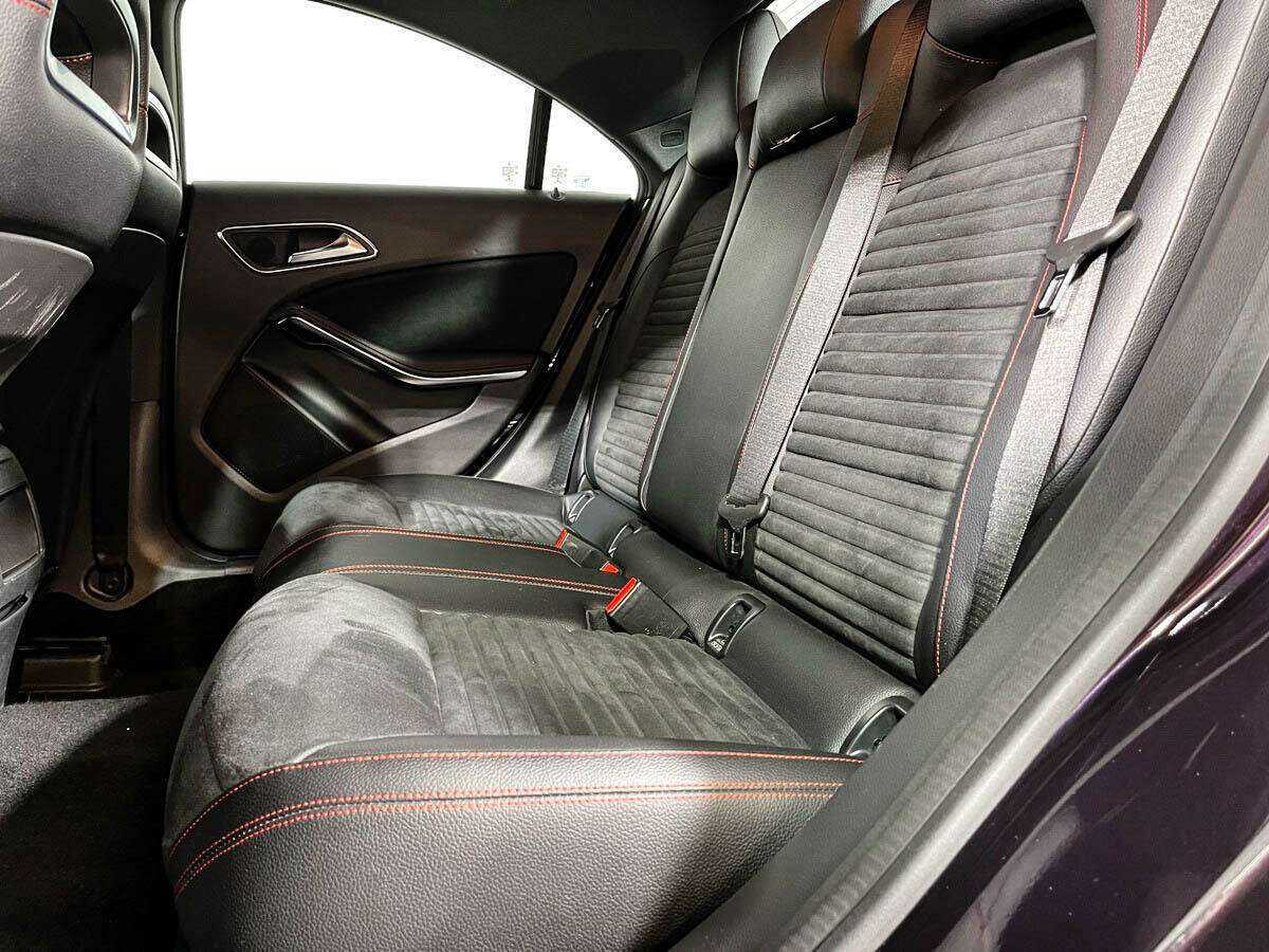 Mercedes-Benz CLA с пробегом — 2013 год. Фото: #7