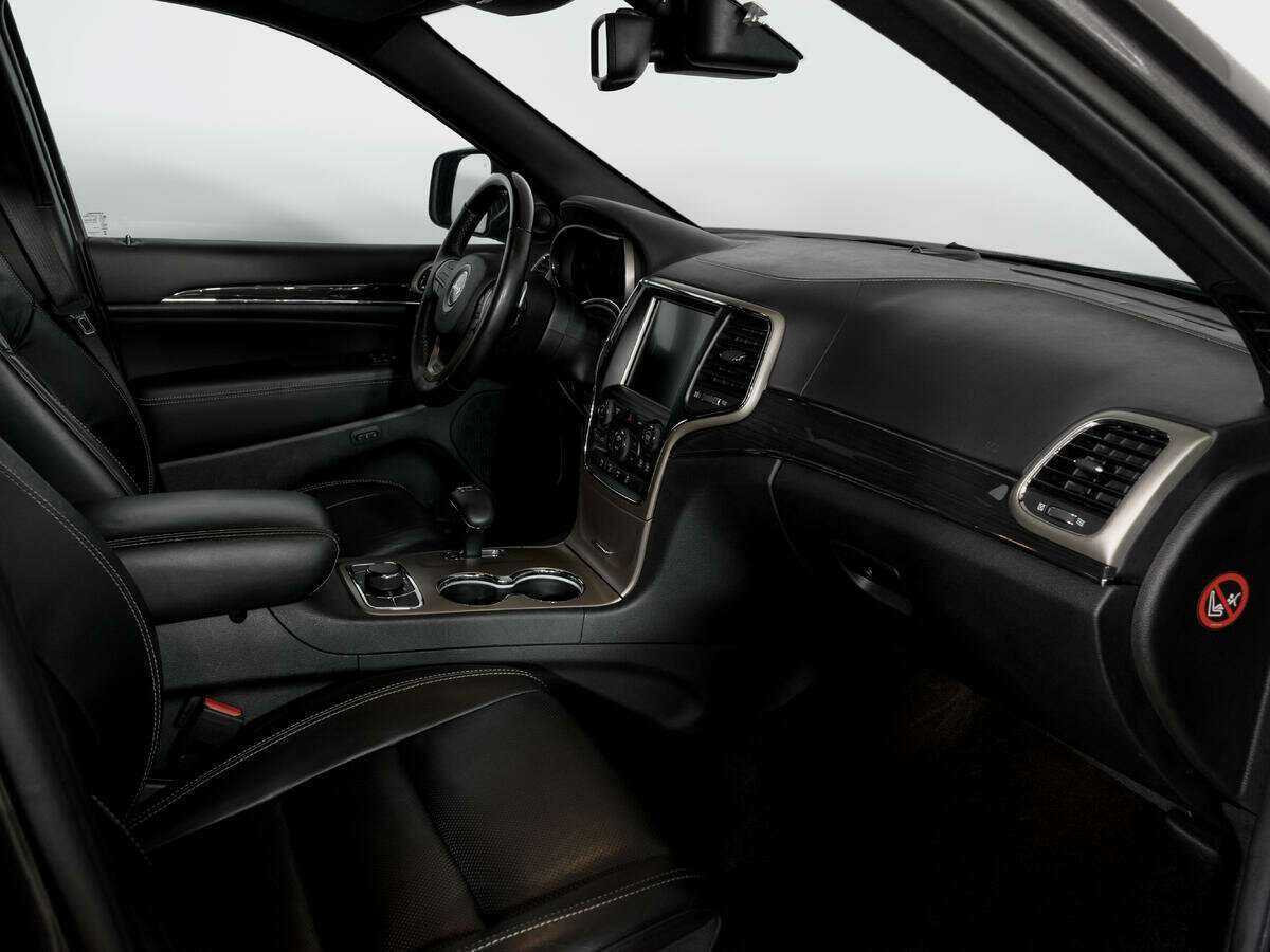 Jeep Grand Cherokee с пробегом — 2014 год. Фото: #8