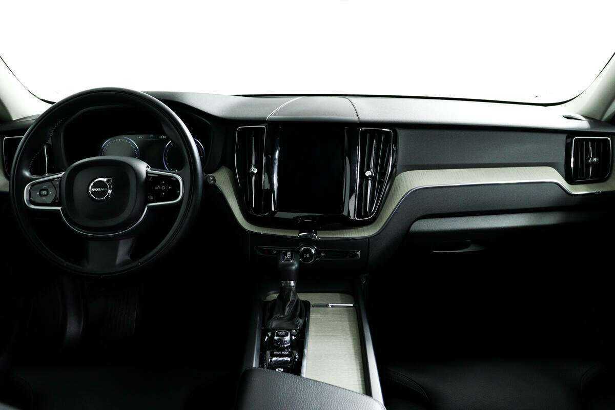 Volvo XC60 с пробегом — 2018 год. Фото: #10