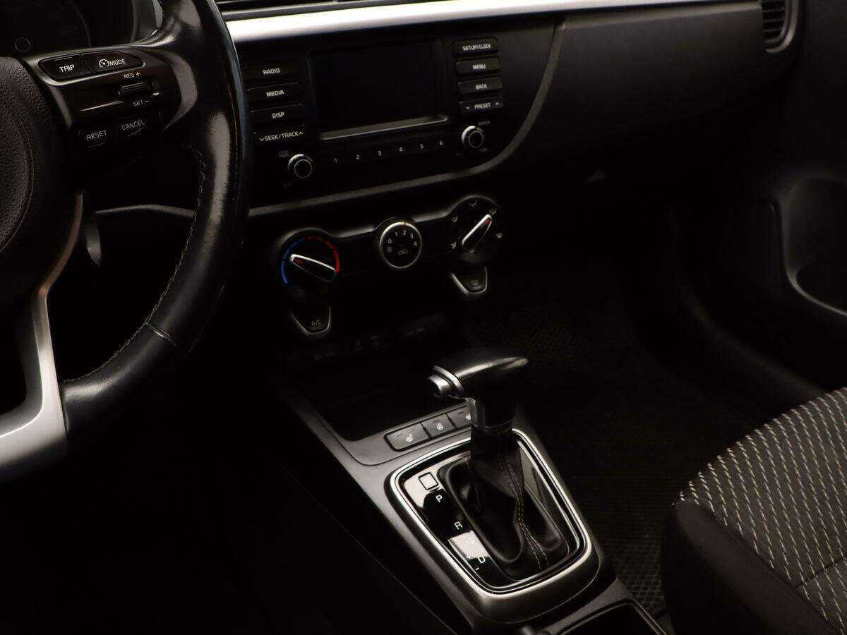 Kia Rio с пробегом — 2018 год. Фото: #14