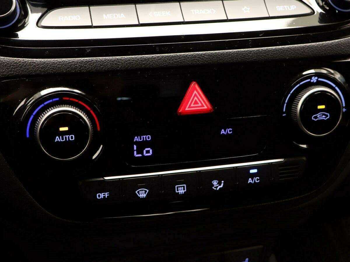 Hyundai Solaris с пробегом — 2020 год. Фото: #14