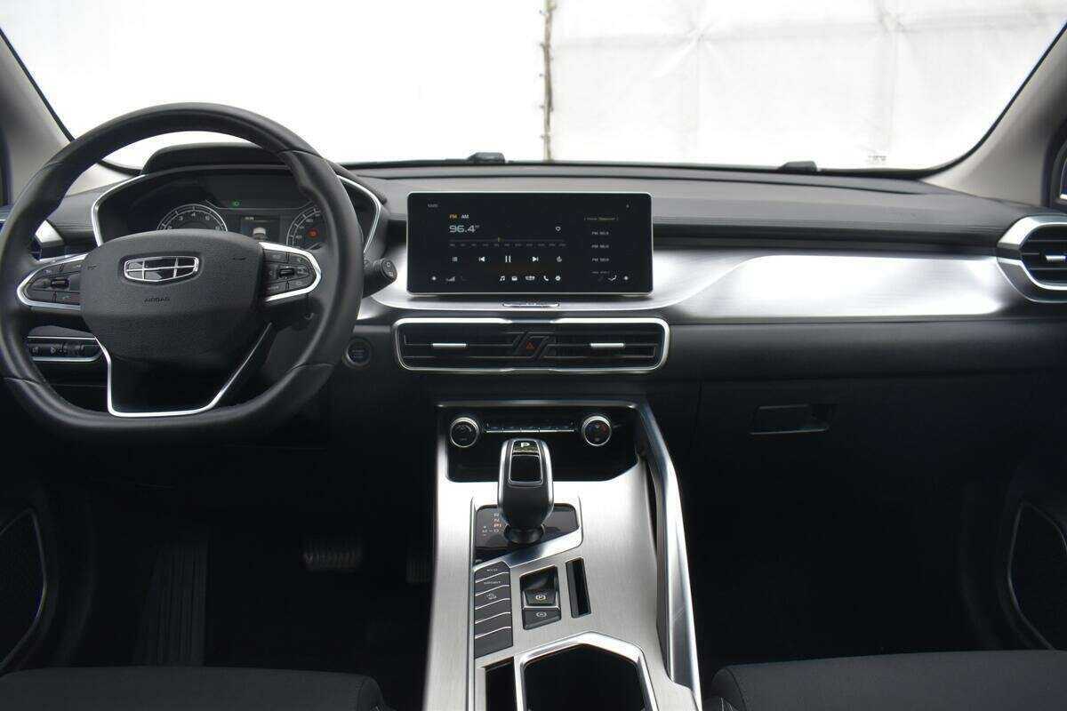 Geely Coolray с пробегом — 2021 год. Фото: #11