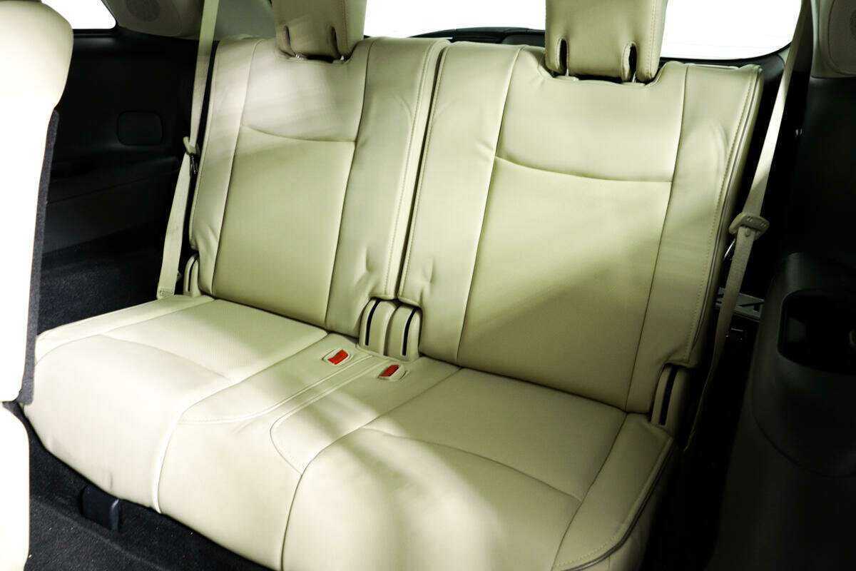 Infiniti QX60 с пробегом — 2018 год. Фото: #13