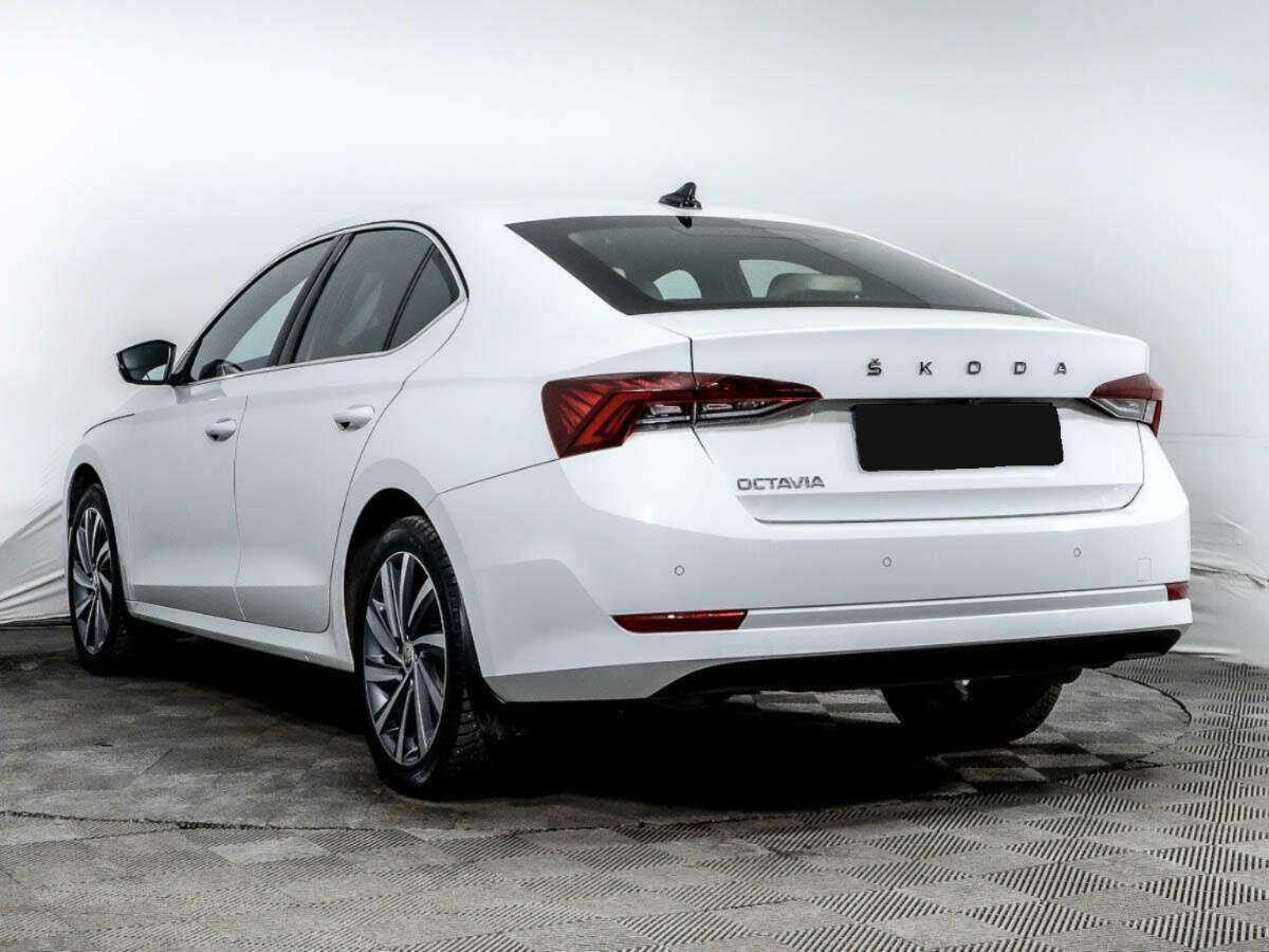 Skoda Octavia с пробегом — 2021 год. Фото: #4