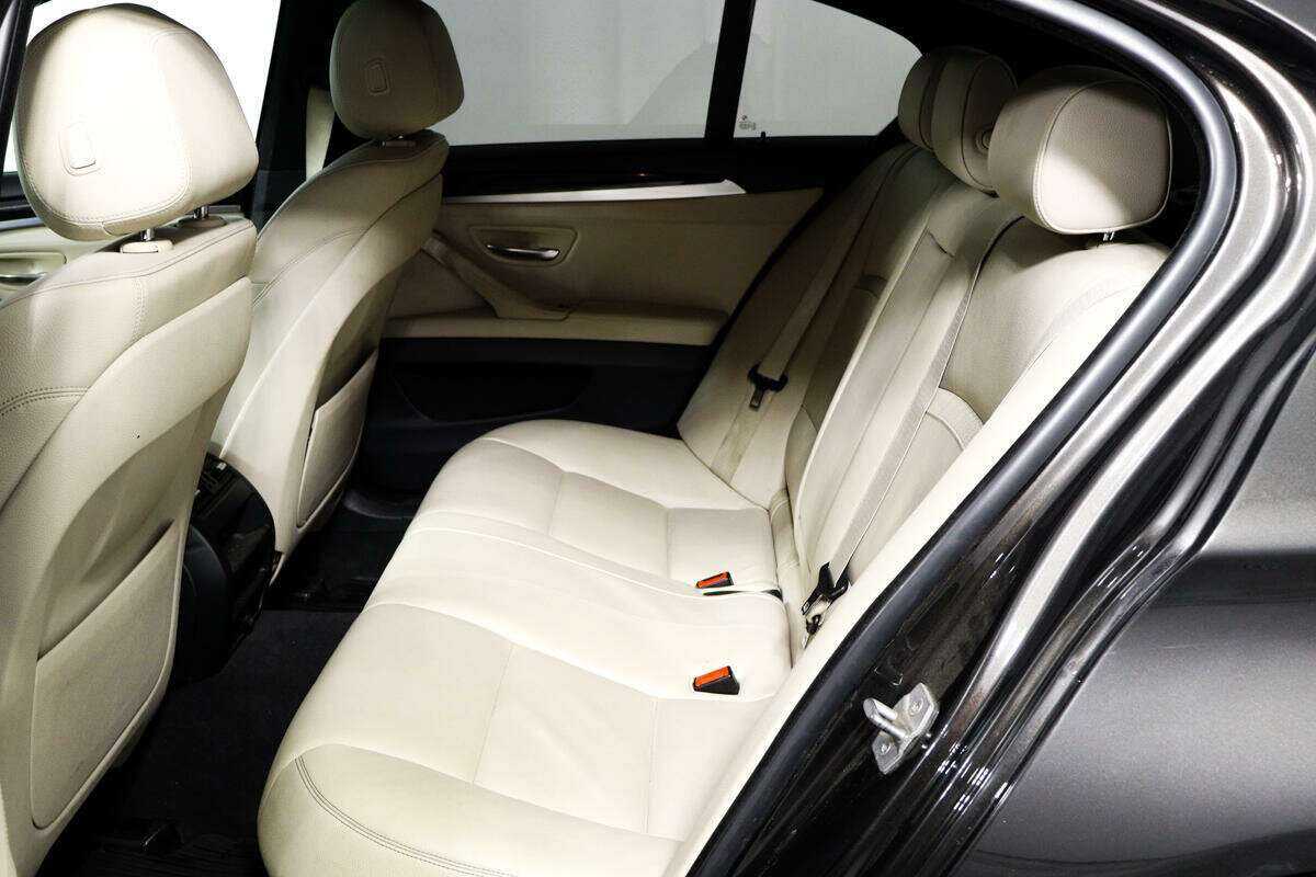 BMW 5 серии с пробегом — 2015 год. Фото: #10