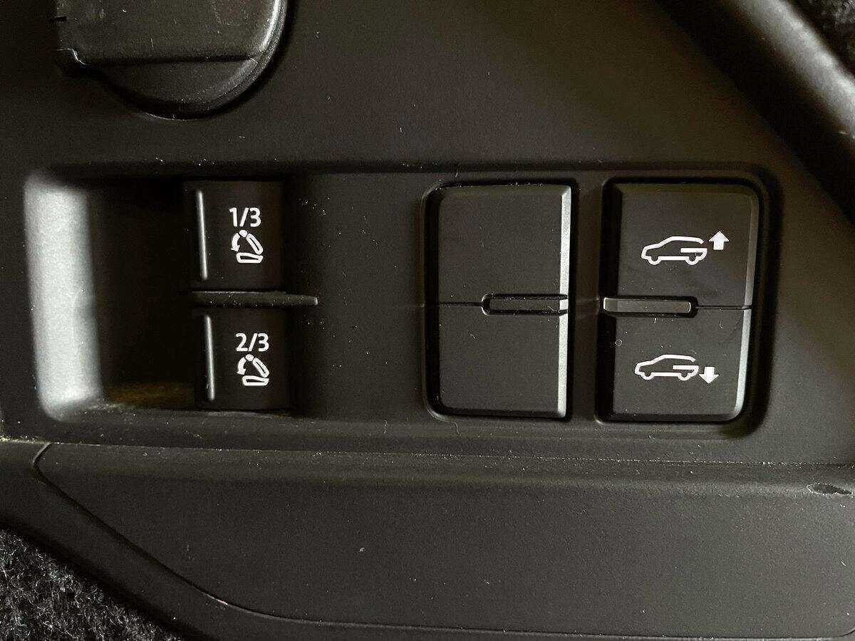 Volkswagen Touareg с пробегом — 2015 год. Фото: #8