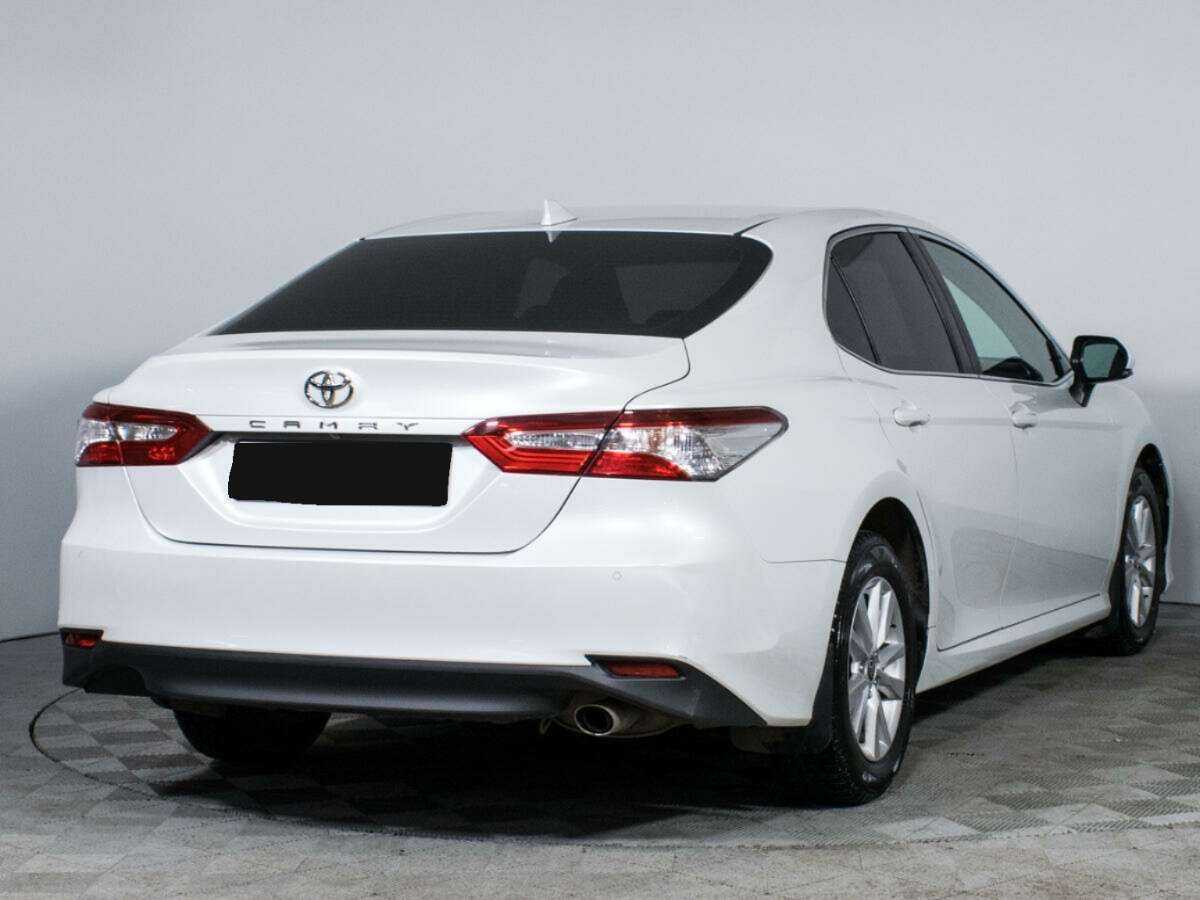 Toyota Camry с пробегом — 2020 год. Фото: #4