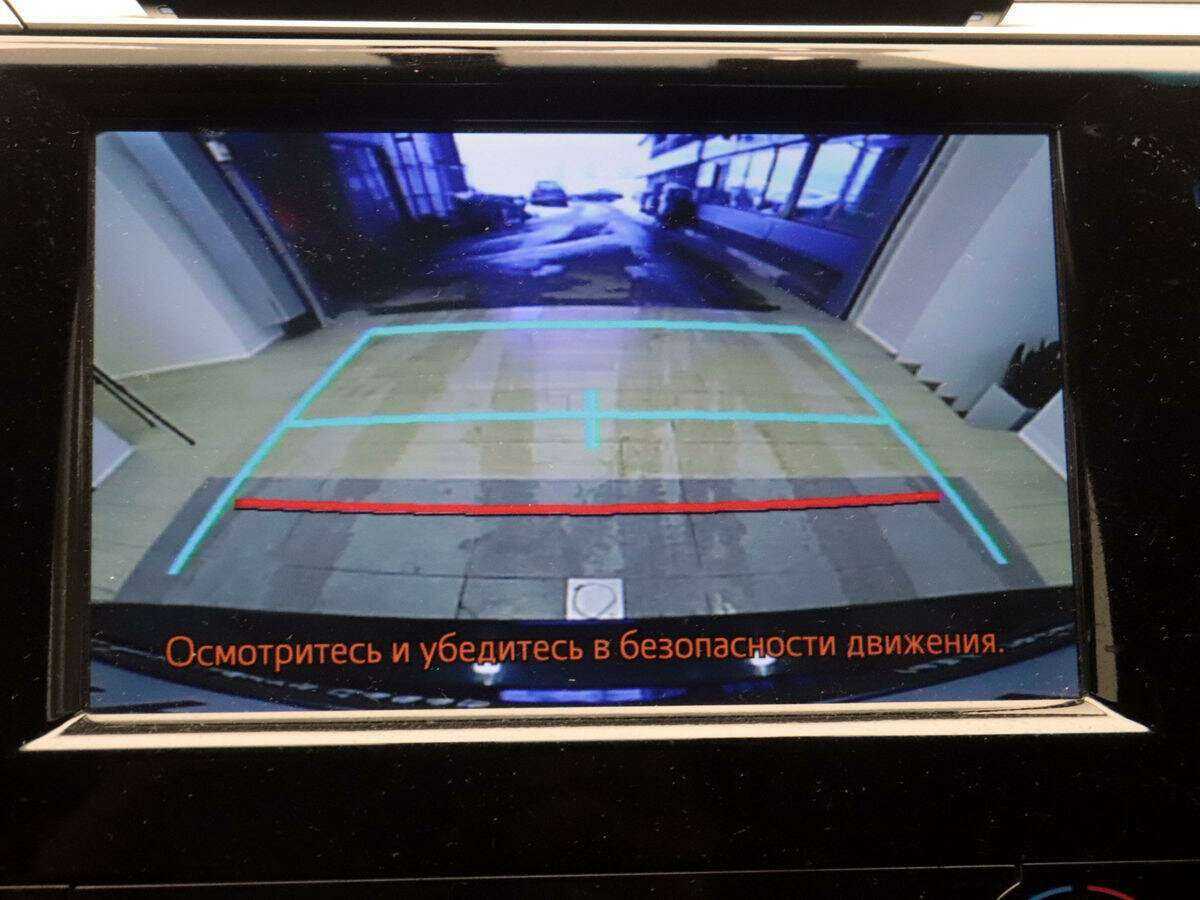 Toyota Camry с пробегом — 2019 год. Фото: #16