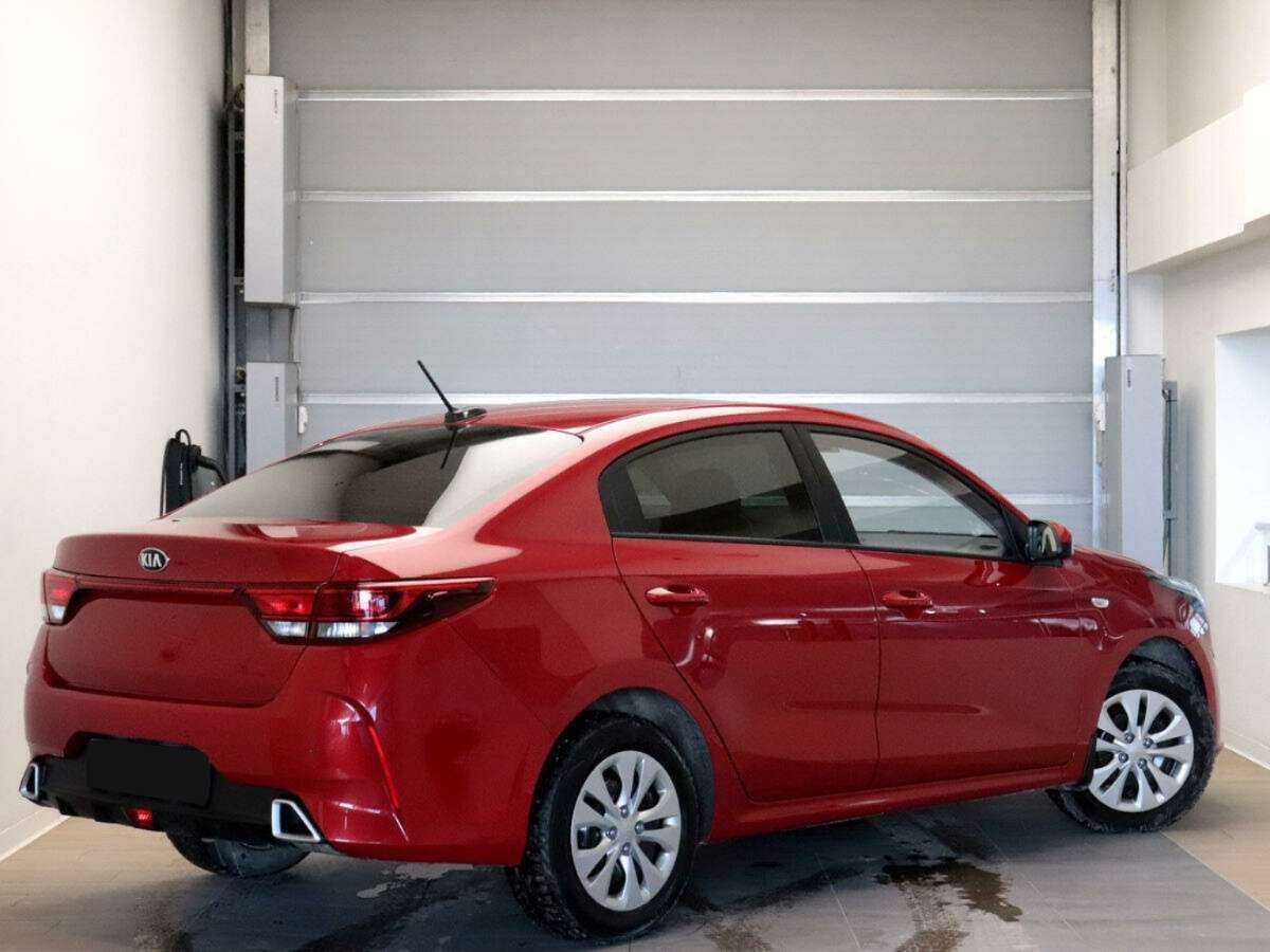 Kia Rio с пробегом — 2020 год. Фото: #3