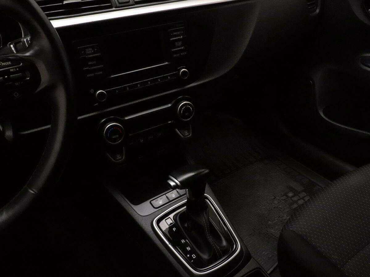 Kia Rio с пробегом — 2020 год. Фото: #13