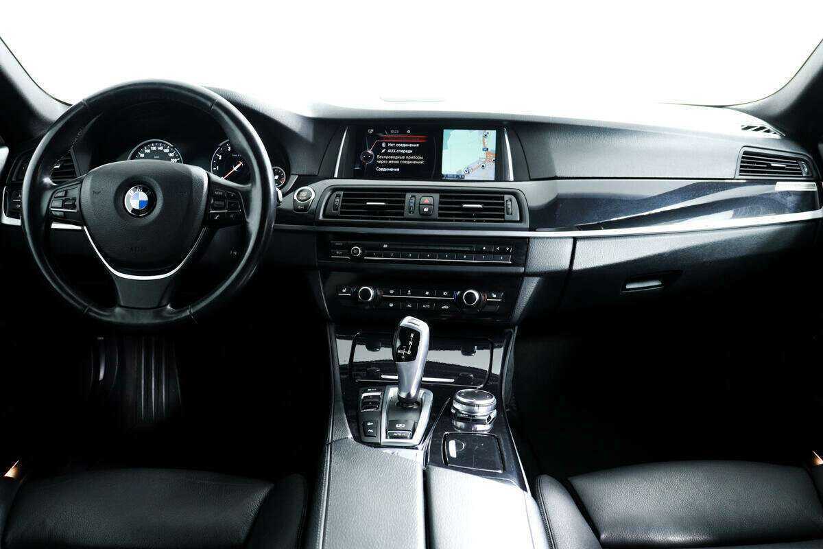 BMW 5 серии с пробегом — 2016 год. Фото: #10