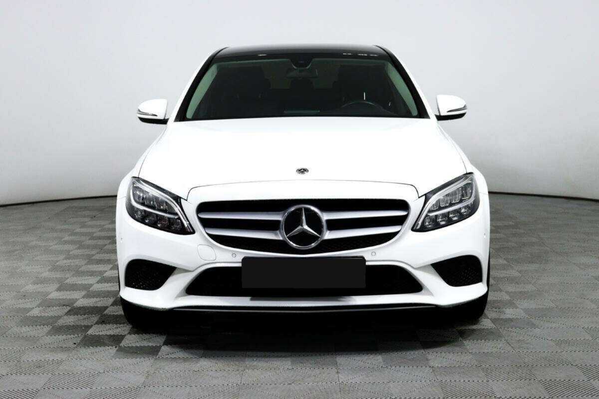 Mercedes-Benz C-Класс с пробегом — 2018 год. Фото: #1