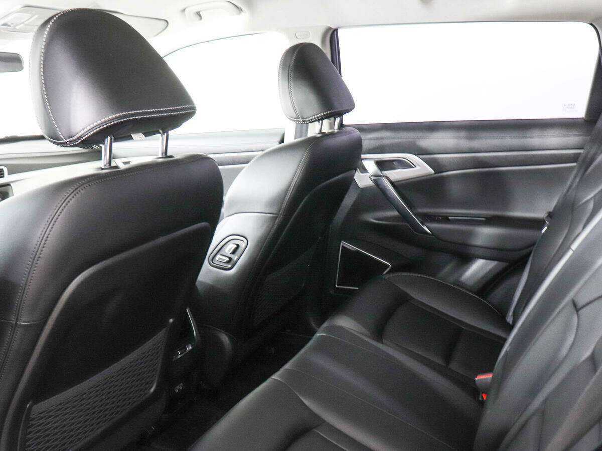 Geely Atlas с пробегом — 2020 год. Фото: #11