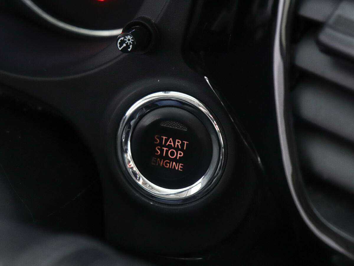 Mitsubishi Outlander с пробегом — 2020 год. Фото: #11