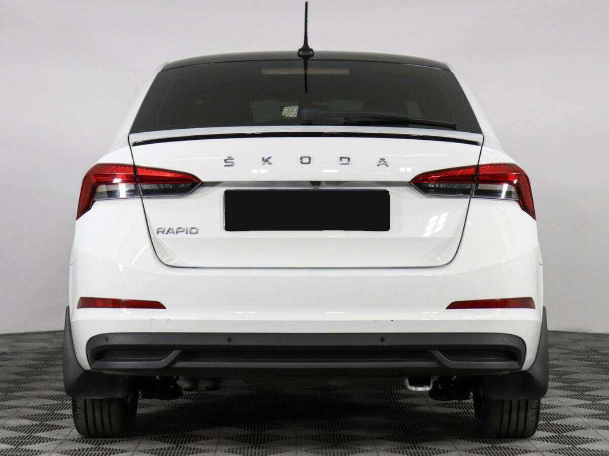 Skoda Rapid с пробегом — 2021 год. Фото: #5